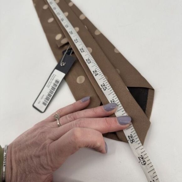 NWT Banana Republic Men's 100% Silk Polka Dot Woven Made In Italy Tie‎ Fawn Tan - Picture 7 of 9